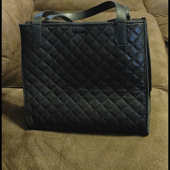 Quilted Tote with Wristlet - Picture 2 of 8